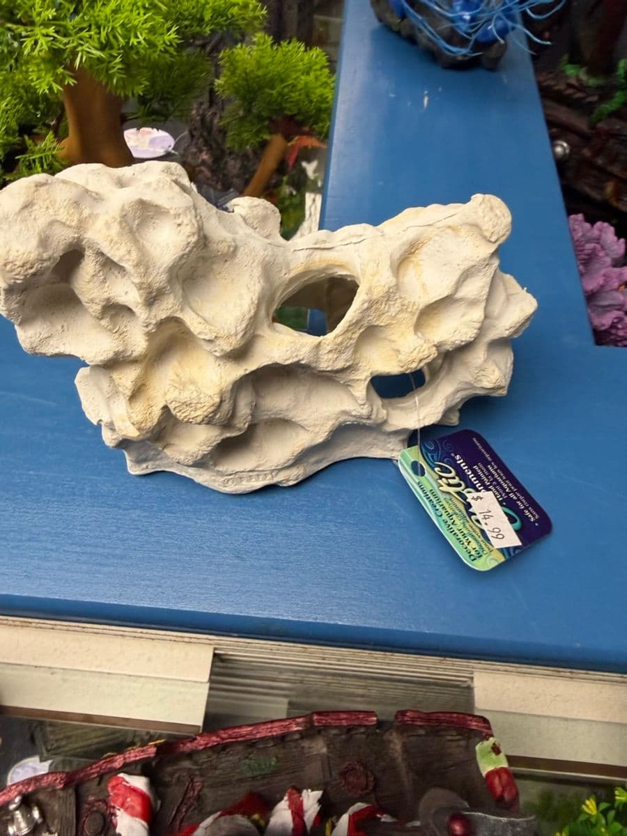 Resin coral rock/cave aquarium ornament at Sea Cave Inc.