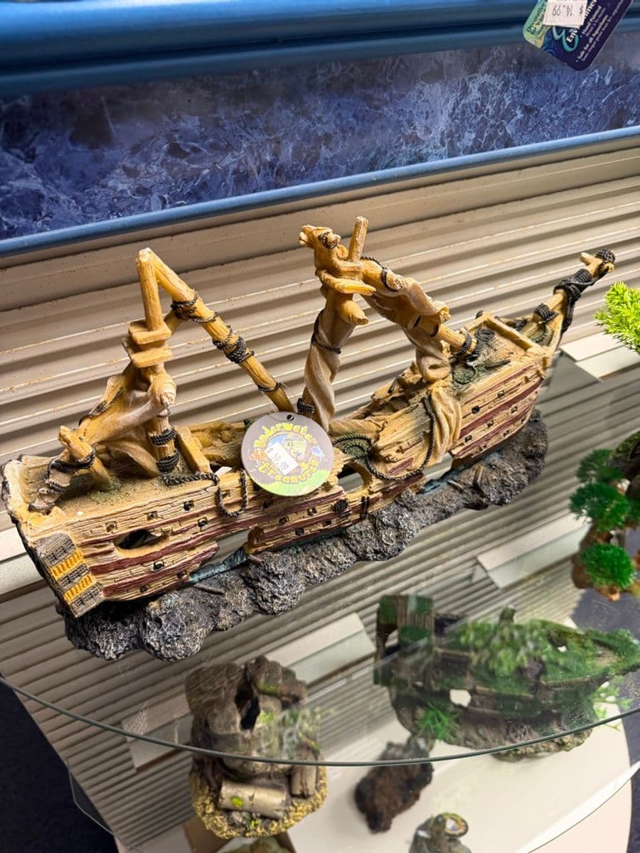 Underwater Treasures Shipwreck Galleon (Large) at Sea Cave Inc.